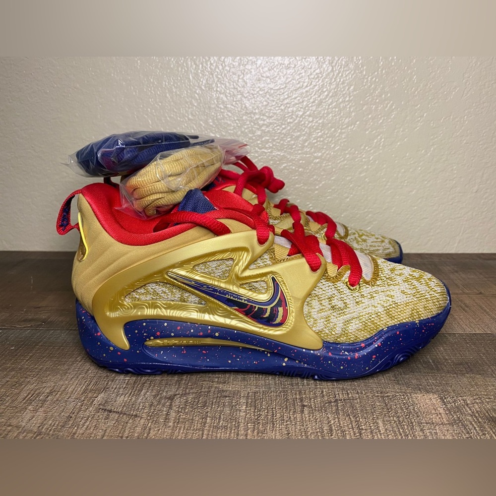 Nike KD 15 “Olympic” Basketball Shoes 
- Size 6 Men /  7.5 Women.